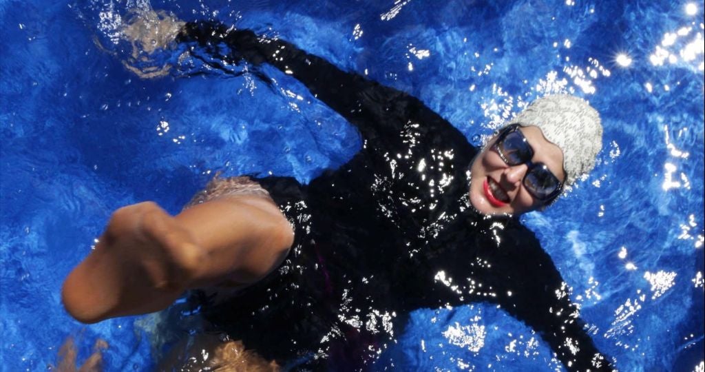 GET WET WITH DEENIE NAST!