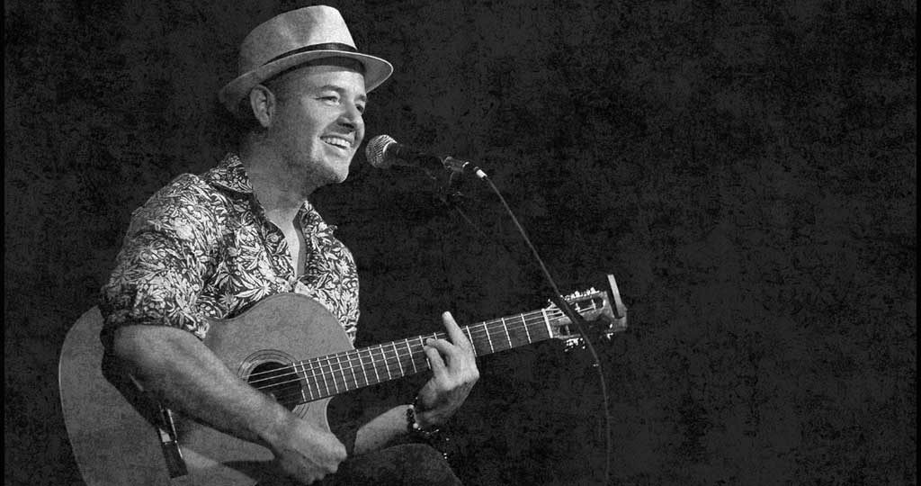 Noche Bohemia with Emerson Magaña 