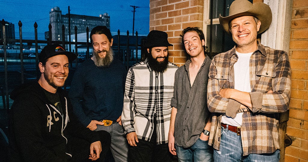 JASON BOLAND & THE STRAGGLERS