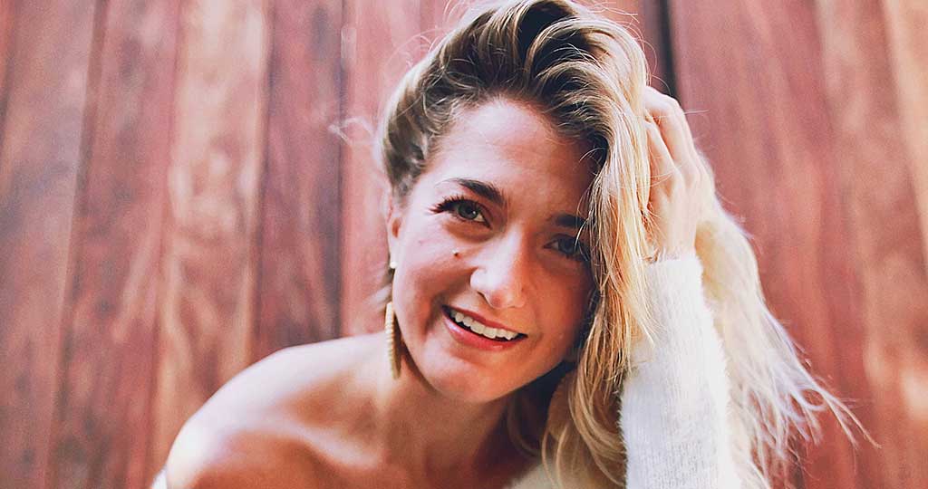 LOLA KRISTINE